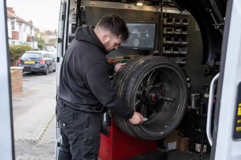 mobile wheel balancing service