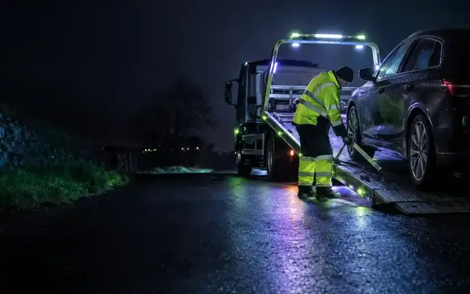 24 7 car towing service