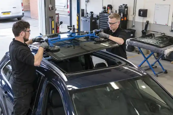 panoramic roof glass repair